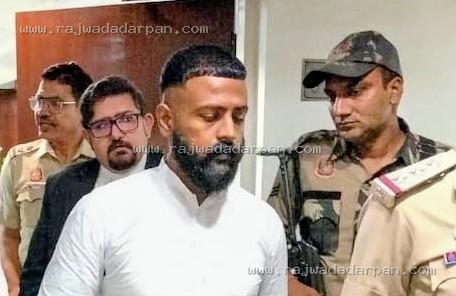 जमानत के लिए सुप्रीम कोर्ट का फर्जी जज बना सुकेश चंद्रशेखर, जेल के कांस्टेबल के मोबाइल से जज को फोन, सुकेश दोषी करार!

&nbsp;