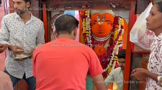 खड़े हनुमान की प्रतिमा नहीं हिली, उज्जैन में चार कोशिशें नाकाम, अब विशेषज्ञ करेंगे वैज्ञानिक जांच!

&nbsp;
