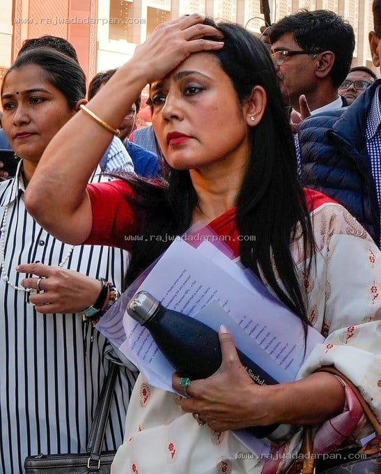 मध्यरात्रि का घटनाक्रम, तृणमूल सांसद महुआ मोइत्रा को सर्किट हाउस छोड़ने का निर्देश, लोकसभा अध्यक्ष से दखल देने की अपील

&nbsp;