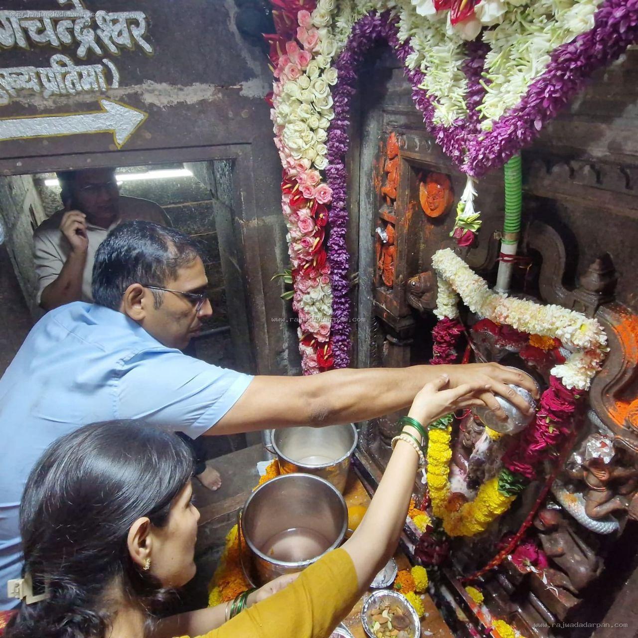 आधी रात खुले नागचंद्रेश्वर के पट, दर्शन को उमड़ा सैलाब; उज्जैन में प्रशासन अलर्ट - 2
