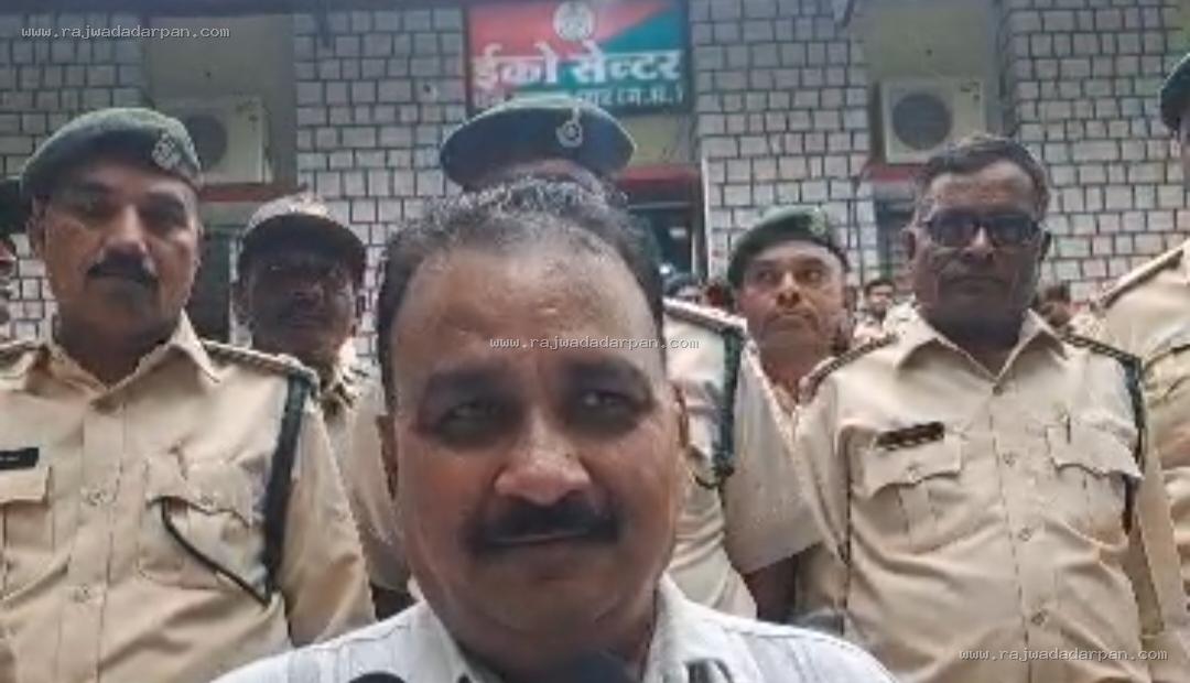 जंगल में घड़ी नहीं, खतरे के हिसाब से चलती वन विभाग की ड्यूटी! ऐप अटेंडेंस पर लगा ब्रेक
- 2