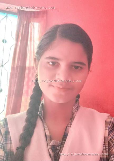 11वीं की छात्रा ने फांसी लगाकर जान दी,डिलीट कॉल हिस्ट्री से गहराया संदेह

&nbsp;
