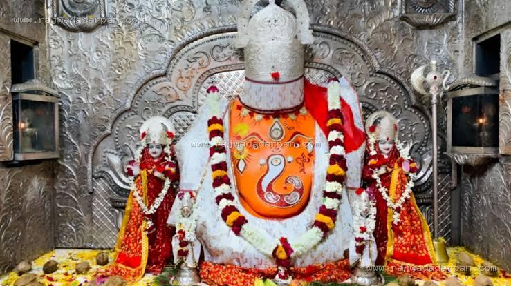 13 सितंबर को रातभर के लिए खुलेगा खजराना मंदिर, सवा लाख मोदकों का भोग लगाया जाएगा

&nbsp;